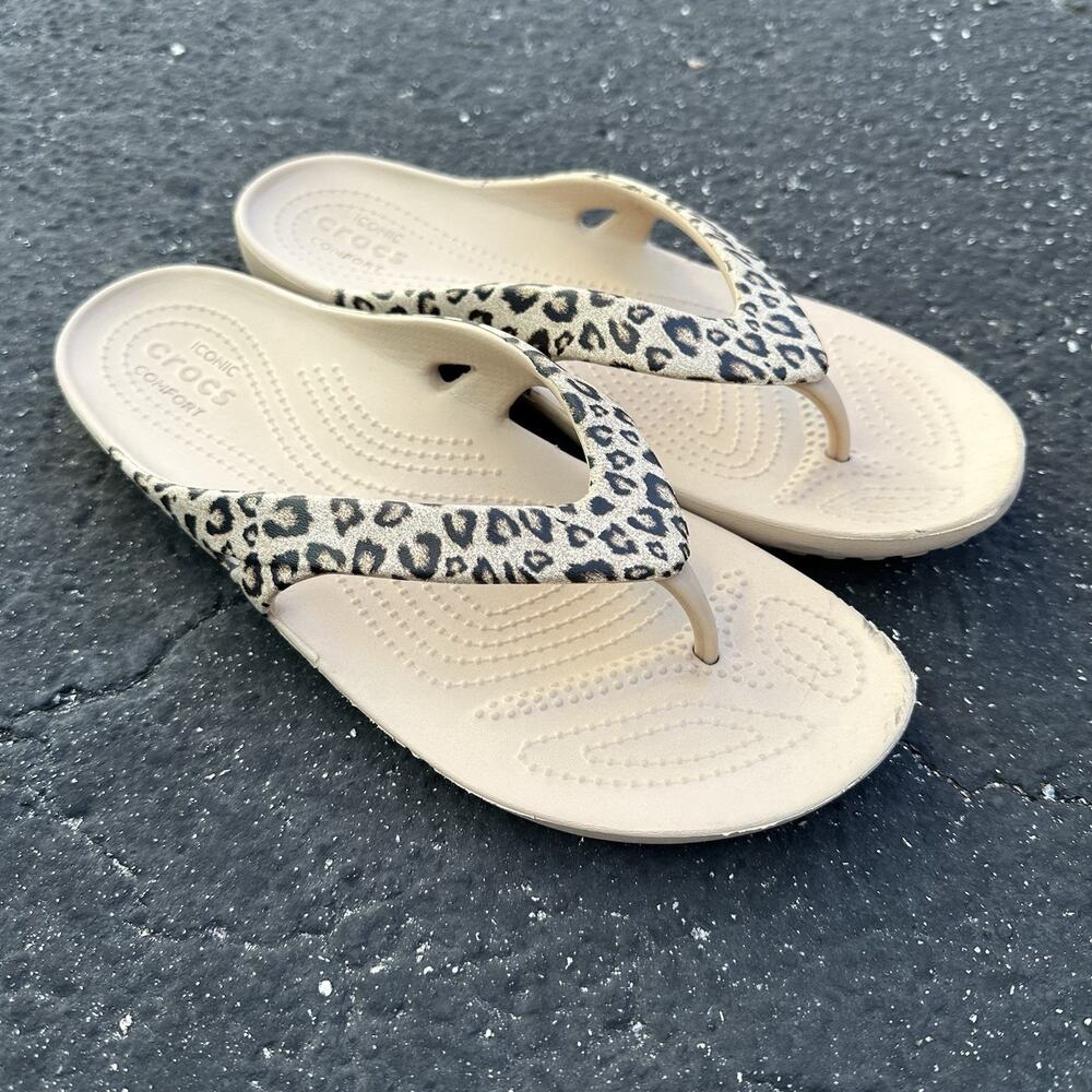 Crocs Kadee II Sandals Womens 9 Flip Flops Gold Leopard Print Slip On Thong 669 - Picture 3 of 7